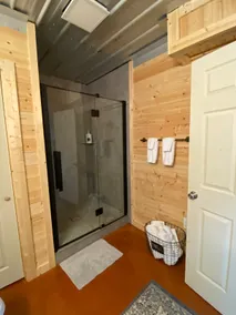 Intimate two bedroom cottage in a farm setting. - Image 5