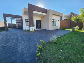 Paradise Island 3 Bedroom Modern Villa - Image 3