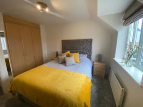 Spacious house in Hertfordshire - free parking - Image 5