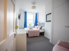 Grosvenor Pad - Lovely 2-bed Flat - FREE ON STREET PARKING - Image 5
