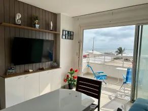 Oceanfront apartment with large balcony, pool, wifi - Image 2