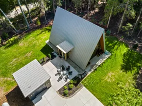 Luxury A-Frame w/Sauna & Lake Access - Image 4