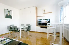 Magritte Business grade comfortable apartment. - Image 2