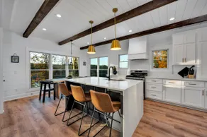 *Lakeside Landing* Luxury 4BR! Waterfront! - Image 5