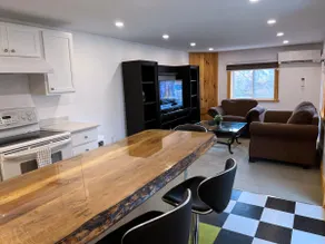 Holiday Town Home - Westville - Image 2