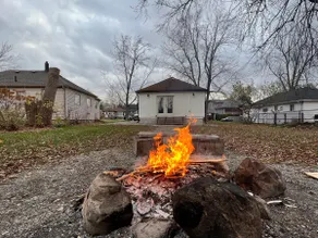 Cozy Cottage with Amazing Location!! - Image 2