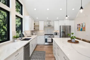 Walk to Wine Tasting House w/ View 4BD/3.5BA - Image 3