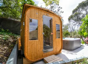 4 Bedroom fun house - spa, sauna, fire pits & more - Image 4