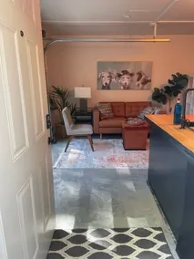 Clean, modern, dog-friendly space in Charlotte! - Image 4