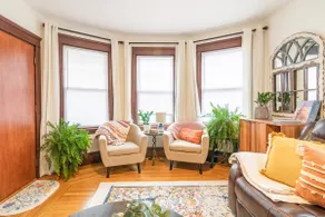 Sunshine filled 2BR apartment in the heart of PVD! - Image 5