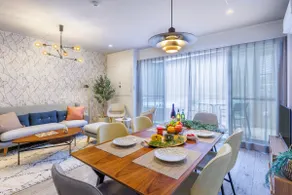 3-story villa｜2min to beach｜Jacuzzi｜sleeps 12 - Image 2