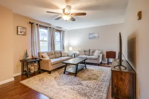 Stone's Throw- Private home with partial lake view - Image 2