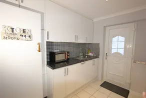 Stunning 3 Bedroom 2 Bathroom Bungalow by CozyNest - Image 4