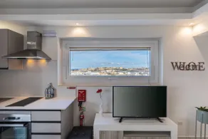 Terrace View-Stylish 2Bedroom Penthouse Ac-Wifi - Image 2