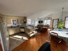 Riverhouse - Image 3