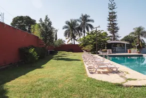 Big House with heated pool, jacuzzi, and barbecue. - Image 3