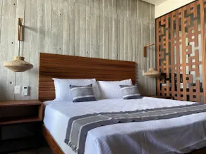 Romantic PH W/Fast Wifi & Plunge Pool - Image 3