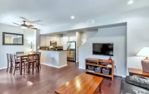 3-bedroom townhouse in Phoenix - Image 5