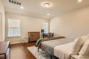 Serene 3BR Retreat near East Austin - Image 5
