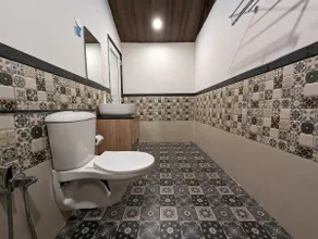 AC Cottage With Swimming Pool - Image 4