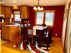 Entire beautiful home: 5BR/3BA with 2 king beds - Image 3