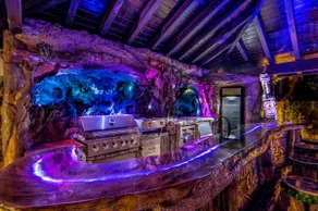Lux Resort • Near Aventura & Beach / Pool_Spa_BBQ - Image 3