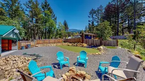 Green Cabin at Trinity Village - Image 2