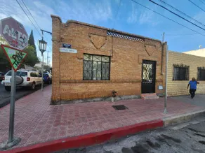 Picturesque Historic Center House - Image 2