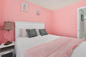 Pool | 3Br Hidden Gem (30 Day Min) - Image 5