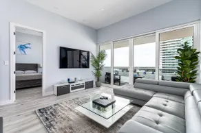 Spectacular PH 2BR 2BA Newly Reno W/beach views - Image 4