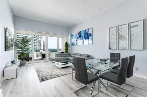 Spectacular PH 2BR 2BA Newly Reno W/beach views - Image 2