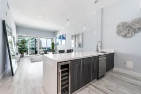 Spectacular PH 2BR 2BA Newly Reno W/beach views - Image 5