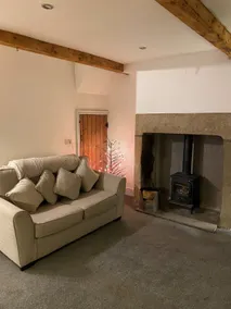 Cosy Grade II Cottage with log burner and patio - Image 4