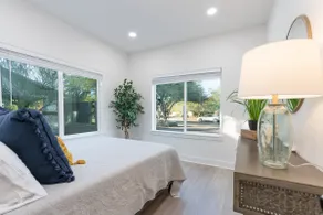 Fresh bungalow next to UArizona! - Image 4