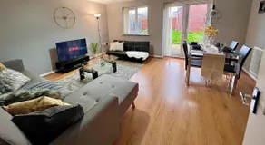 Modern 3 BR House for Contractors - Image 5