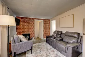 Modern Farmhouse - Image 4