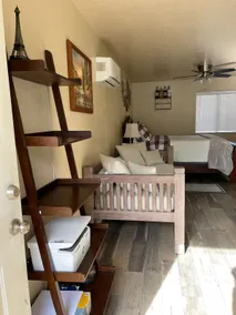 Cozy Guesthouse on 5 acres - Image 4