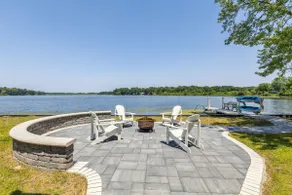 Landmark Lakehouse | Dock • Kayaks • Fire Pit - Image 5