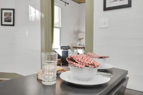 Cozy Flat, King size bed on Sealy, Walk to Strand! - Image 5