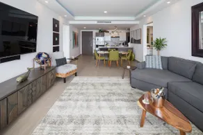 Crews Nest Luxury Modern Condo - Image 5