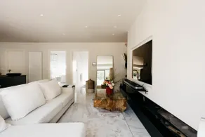 The Edgewater Suites RIVERSIDE - Image 4