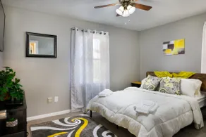 Cozy Vintage Ranch - Image 5