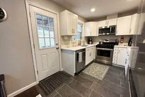 Incredible 5 bed 2 bath w/ HOT TUB close to Pitt - Image 4