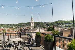 The Penthouse- Heart of OTR w/Rooftop Terrace - Image 2