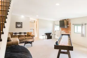 The Penthouse- Heart of OTR w/Rooftop Terrace - Image 3