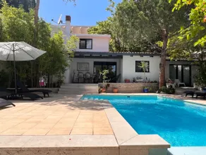 Loft Flat with Pool, close to beaches & downtown - Image 2