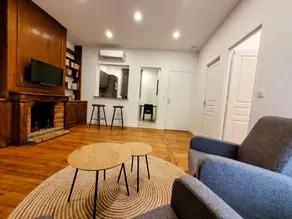 La Bibliothèque Premium Apartment - Image 2