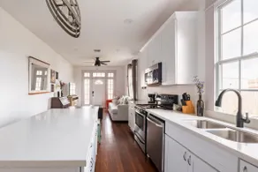 Beautiful Allen Toussaint Earhart Duplex - Image 4