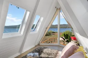 Luxury Lakefront Home - Hot Tub & Panoramic Views - Image 4