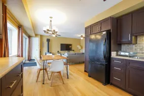 Lake-Access Cottage- Hot Tub, Fireplace&Pool Table - Image 4